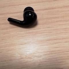 Sluchátko Zwart, jak nahlášeno Qbuzz Fryslân pomocí iLost