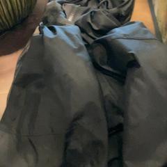 Chaqueta de chuvia Black, segundo informou Van der Valk Hotel Heerlen usando iLost
