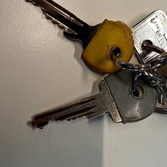 Porte-clés, a été signalé par Gemeente Hilversum utilisant iLost