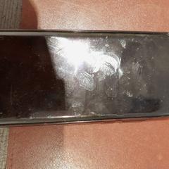 Mobiltelefon bleu Huawei, som rapportert av TCL ved bruk av iLost