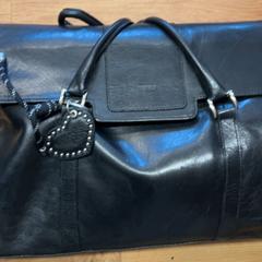 Saco, como reportado por GVB utilizando o iLost