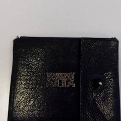 Cartera van Bakel, segons ha informat Vrije Universiteit Amsterdam mitjançant iLost