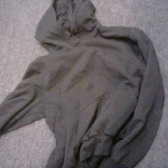 セーター がiLostで SnowWorld Landgraaf によって報告されました