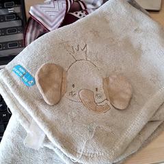 Plaid bb Beige, as reported by IKEA Dijon using iLost