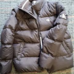 Jaqueta, segons ha informat Connexxion Amstelveen mitjançant iLost