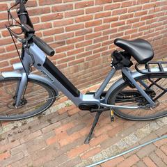 Cortina fiets E-Nite, come riportato a iLost
