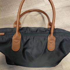 Bag Mw F Kroon, as reported by EBS OV Poeldijk using iLost