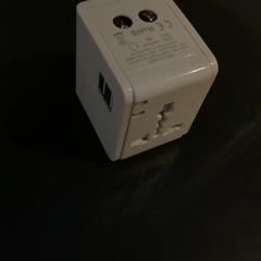 アダプタ がiLostで Van der Valk Hotel Heerlen によって報告されました