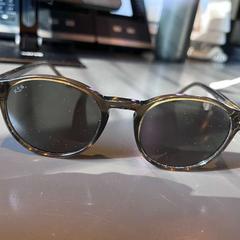 Okulary słoneczne, zgłoszono przez Hotel V Frederiksplein przy użyciu iLost