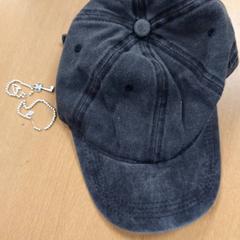 Mütze, gemeldet von Inntel Hotels Amsterdam Centre über iLost