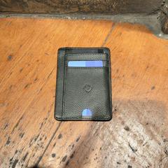 Peňaženka Walsh, ako bolo nahlásené Club Nyx/Exit Café pomocou iLost