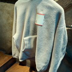 Fleece White, rapporterat av Club Nyx/Exit Café med iLost