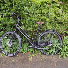 Zwarte damesfiets, arnhem, som rapporterats till iLost