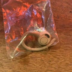 Tappo per le orecchie, Auricolare & Elettronica White, come riportato da MEININGER Hotel Brussels City Center utilizzando iLost