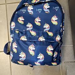 バックパック -Divan がiLostで Centraal magazijn によって報告されました