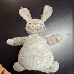 Manteta, segons ha informat IKEA Hénin-Beaumont mitjançant iLost