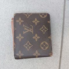 المحافظ، كما تم الإبلاغ عنه بواسطة Regio Oost-Vlaanderen عبر iLost