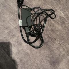 Adaptador Laptoplader, segons ha informat Van der Valk Hotel Haarlem mitjançant iLost