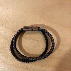 Armbandje, iLost를 사용하여 Pathé Utrecht Leidsche Rijn에 보고됨