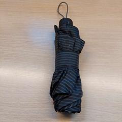 Regenscherm, ha sido reportado por Regio Limburg - Leuven con iLost