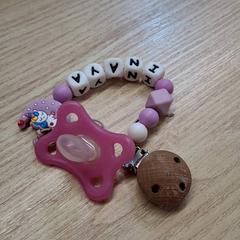 Tetine avec attache, som rapportert av IKEA Paris - Plaisir ved bruk av iLost