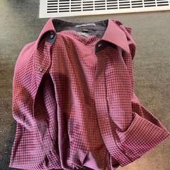 Hemden, gemeldet von Hotel V Fizeaustraat über iLost