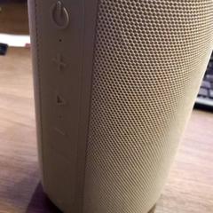Speaker, as reported by Leonardo Royal Hotel Amsterdam using iLost