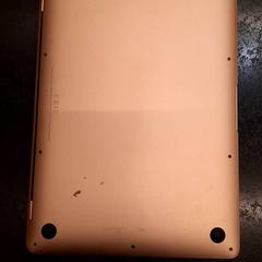 Macbook, ha sido reportado por Rotterdam The Hague Airport con iLost