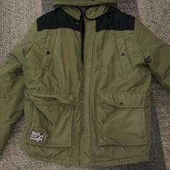 Bunda Groen/zwart, jak nahlášeno Jaarbeurs pomocí iLost