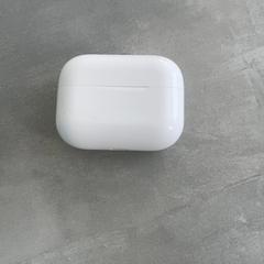 Airpods case, zoals gemeld door RRReis Arriva Achterhoek-Rivierenland met iLost