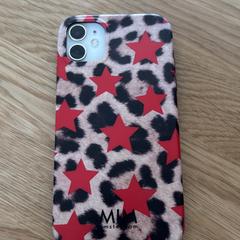 Witte iPhone 11 met panterprint hoesje, segons s'ha informat a iLost