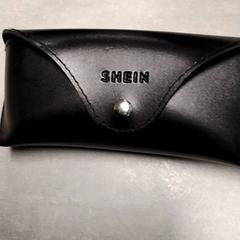 Glasögonfodral med glasögon Zwart, rapporterat av Arriva Friesland / Groningen med iLost