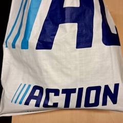 Bossa de mà, segons ha informat RET mitjançant iLost