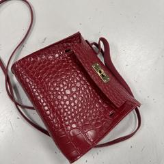 Rode tas, jak bylo nahlášeno na iLost