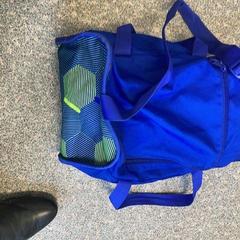 Bolsa blauw KIPSTA, segundo informou Regio Oost-Vlaanderen usando iLost