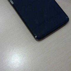 Mobiele telefoon one plus, as reported by Walibi Holland using iLost