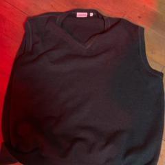 Gilet Grijs, a été signalé par KABUL à GoGo / Teatro utilisant iLost