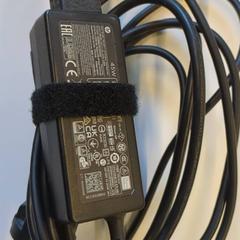 Adapter & Laptop charger, as reported by Universiteit Gent - Faculteitsbibliotheek LW using iLost