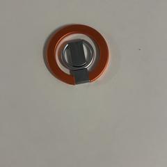 حامل الهاتف apple case، كما تم الإبلاغ عنه بواسطة Silver Sands Beach عبر iLost