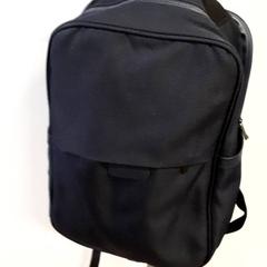 Mochila, segundo informou Qbuzz ZHN usando iLost