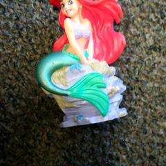 Joguina Ariel zeemeermin, segons ha informat Burgers' Zoo mitjançant iLost