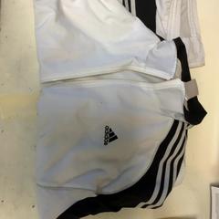 İLost kullanarak Artis tarafından bildirildiği gibi Rüzgar gülü sportjas adidas