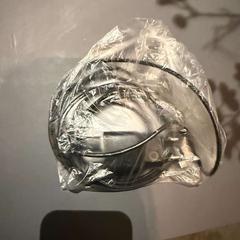 Ladegerät zwart met adapter, gemeldet von Van der Valk Hotel Deventer über iLost