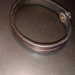 Eskumuturra, gisa salatu by TivoliVredenburg iLost erabiliz