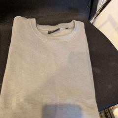 T shirt, amint azt Inntel Hotels Utrecht Centre az iLost segítségével jelentette.