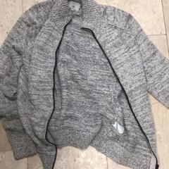 Maglione, come riportato da Hotel van der Valk Maastricht utilizzando iLost