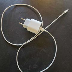 Ładowarka iPhone, zgłoszono przez Conscious Hotel Westerpark przy użyciu iLost