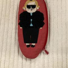 Malote, como reportado por IKEA長久手 utilizando o iLost