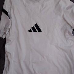 Tshirt, a été signalé par Inntel Hotels Amsterdam Centre utilisant iLost