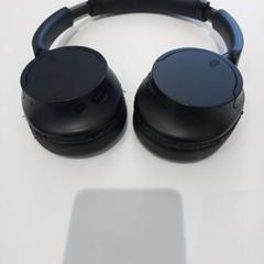 Auriculars Zwart, segons ha informat Arriva Limburg Zuid mitjançant iLost